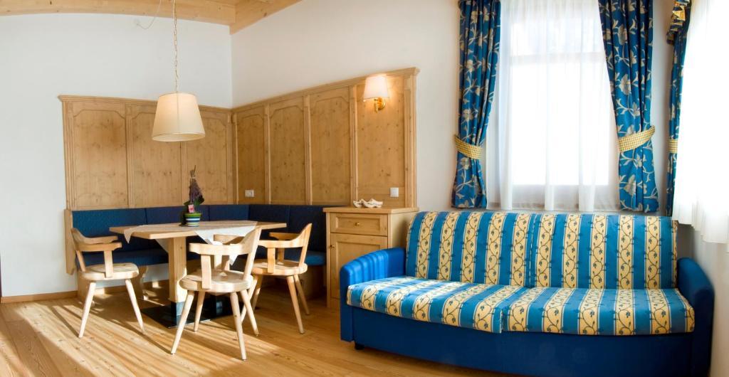 סאן קאסיאנו Family And Wellness Residence Ciasa Antersies מראה חיצוני תמונה